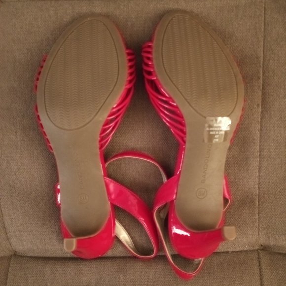 BANDOLINO  Women's Kitten Heel Open Toe Ankle Strap Sandal - Color Pinkish Red - Picture 4 of 4